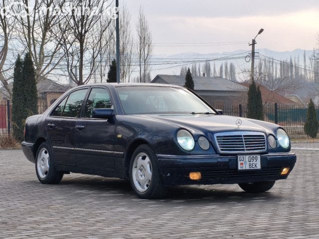 Mercedes-Benz E-Класс