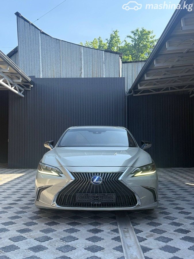 Lexus ES
