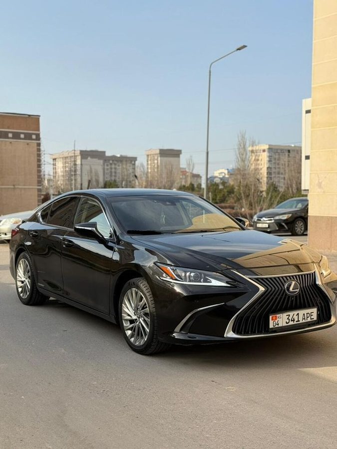 Lexus ES