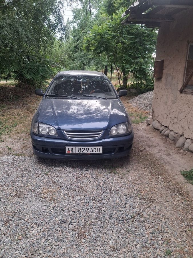 Toyota Carina E