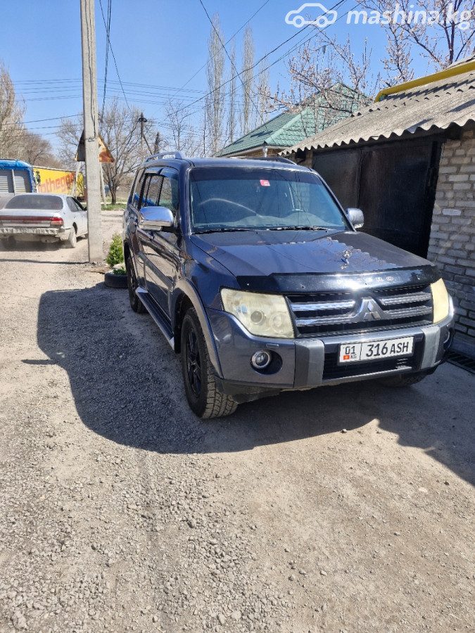 Mitsubishi Pajero IV