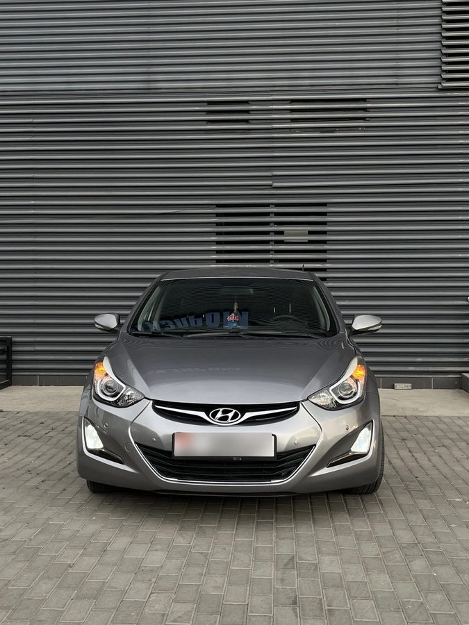 Hyundai Avante V 2011