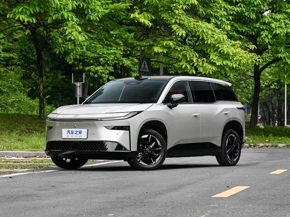 Toyota bZ3X 67.9 kWh Electro AT
