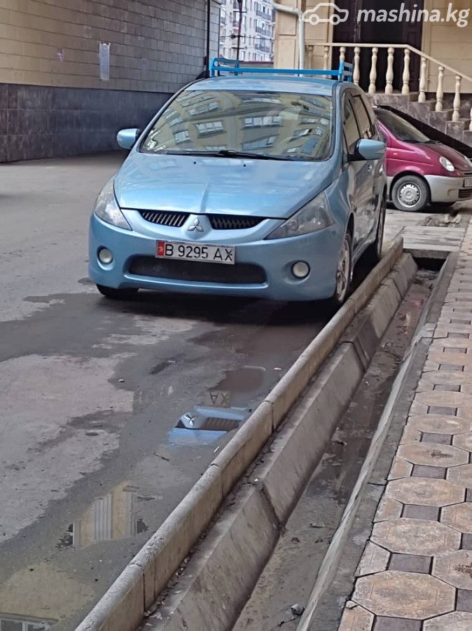 Mitsubishi Grandis
