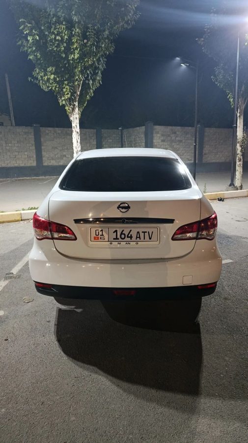 Nissan Almera
