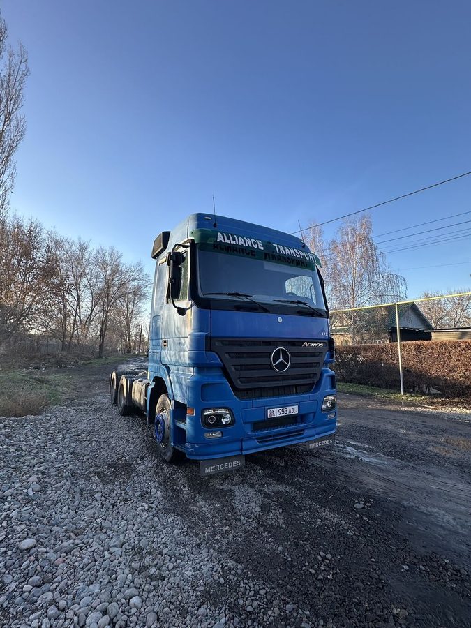 Mercedes-Benz 