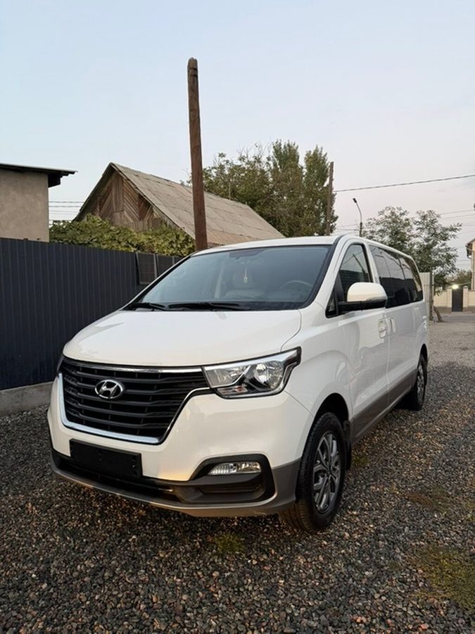 Hyundai Grand Starex