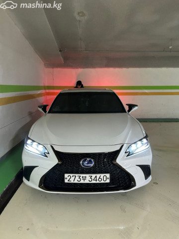 Lexus ES