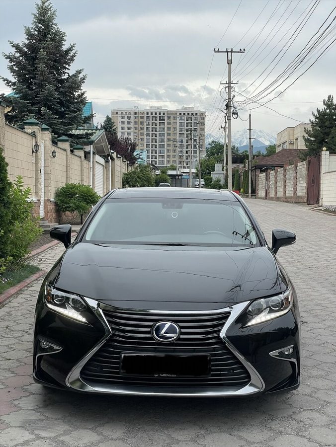 Lexus ES