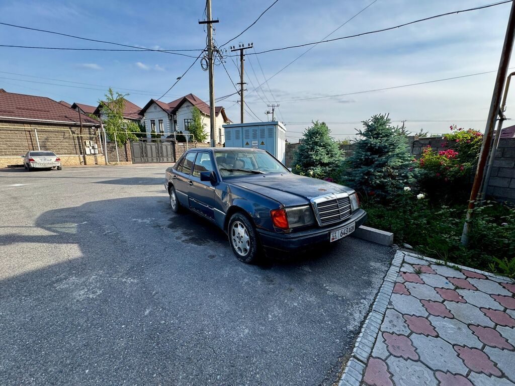 Mercedes-Benz W124
