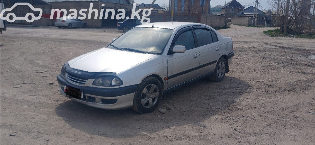 Toyota Avensis I