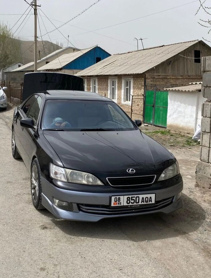 Lexus ES