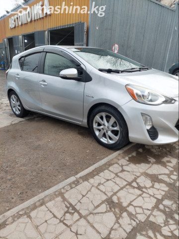 Toyota Prius c