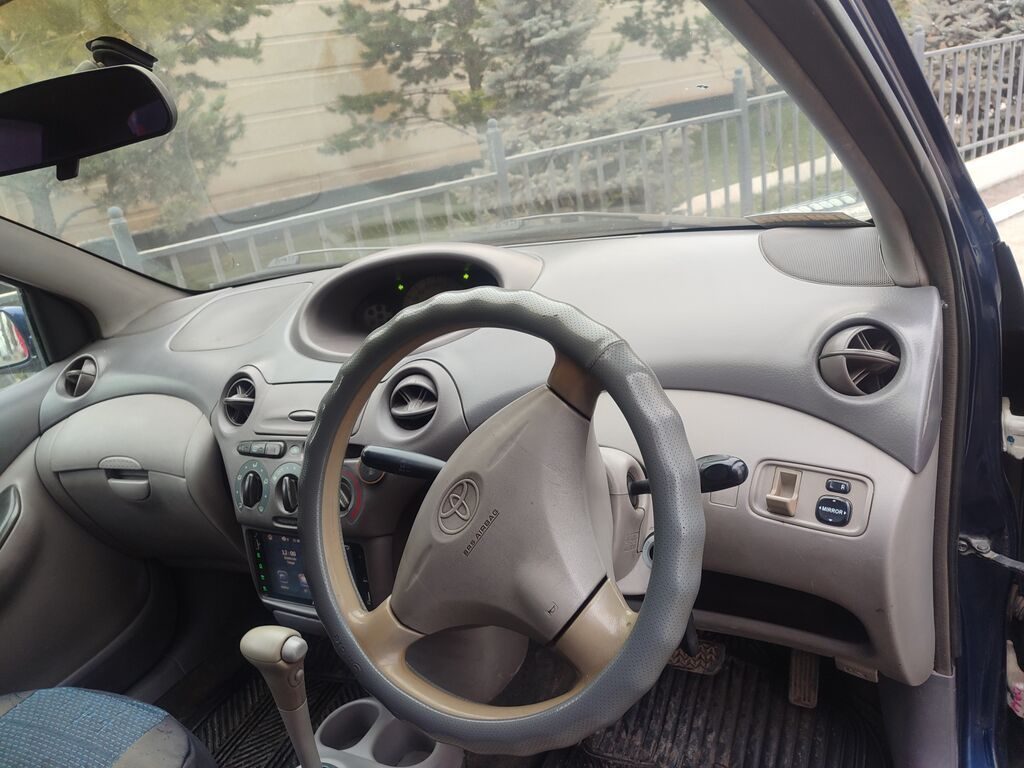 Toyota Platz