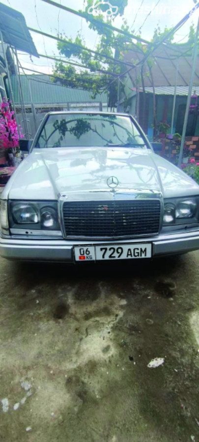 Mercedes-Benz W124