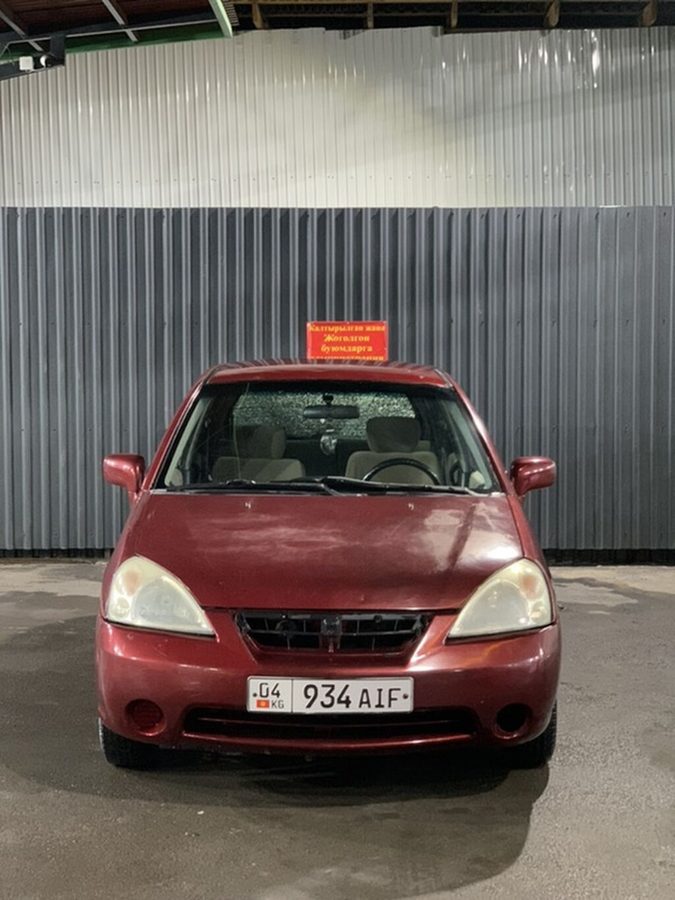 Suzuki Liana
