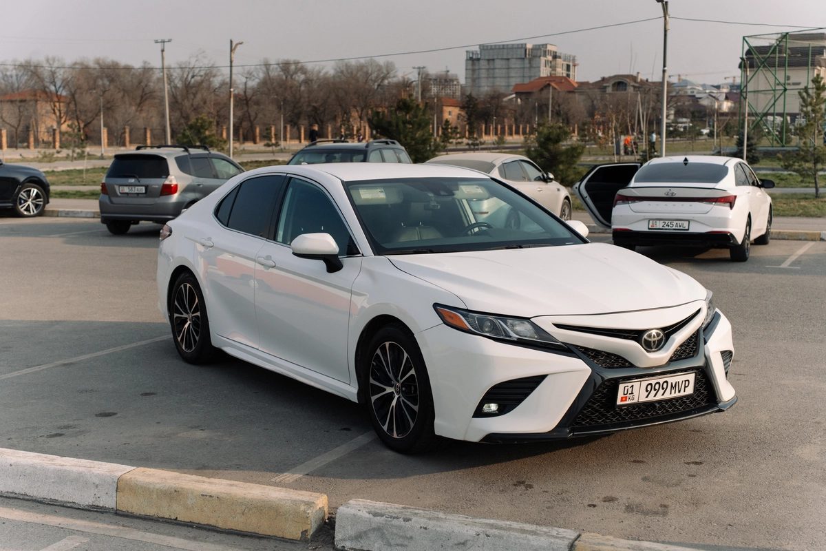 Toyota Camry VIII (XV70) 2020