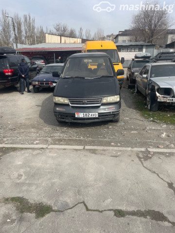Nissan Largo