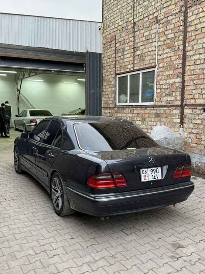 Mercedes-Benz E-Class