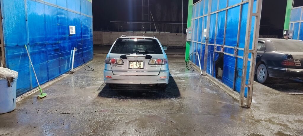 Toyota Caldina