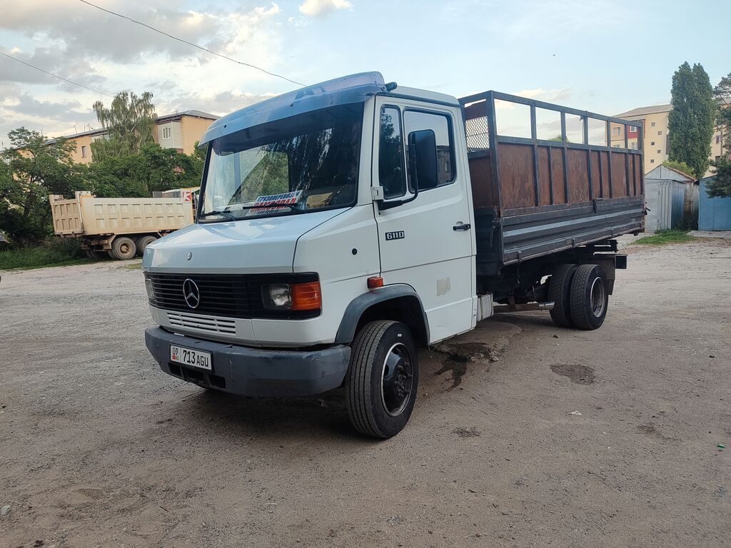 Mercedes-Benz Vario