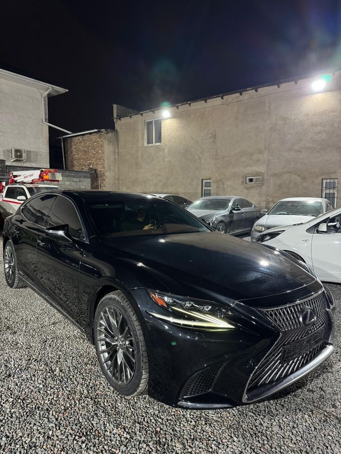 Lexus LS