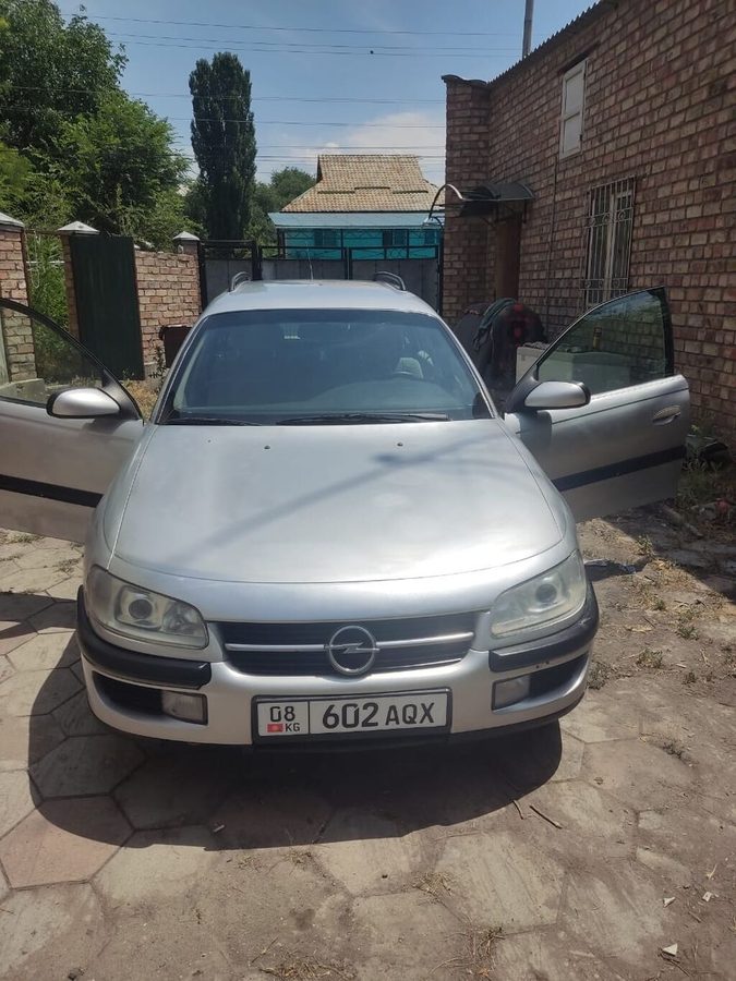 Opel Omega