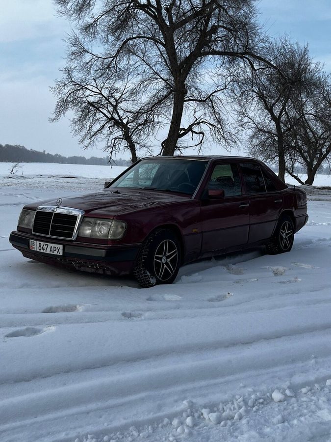 Mercedes-Benz W124