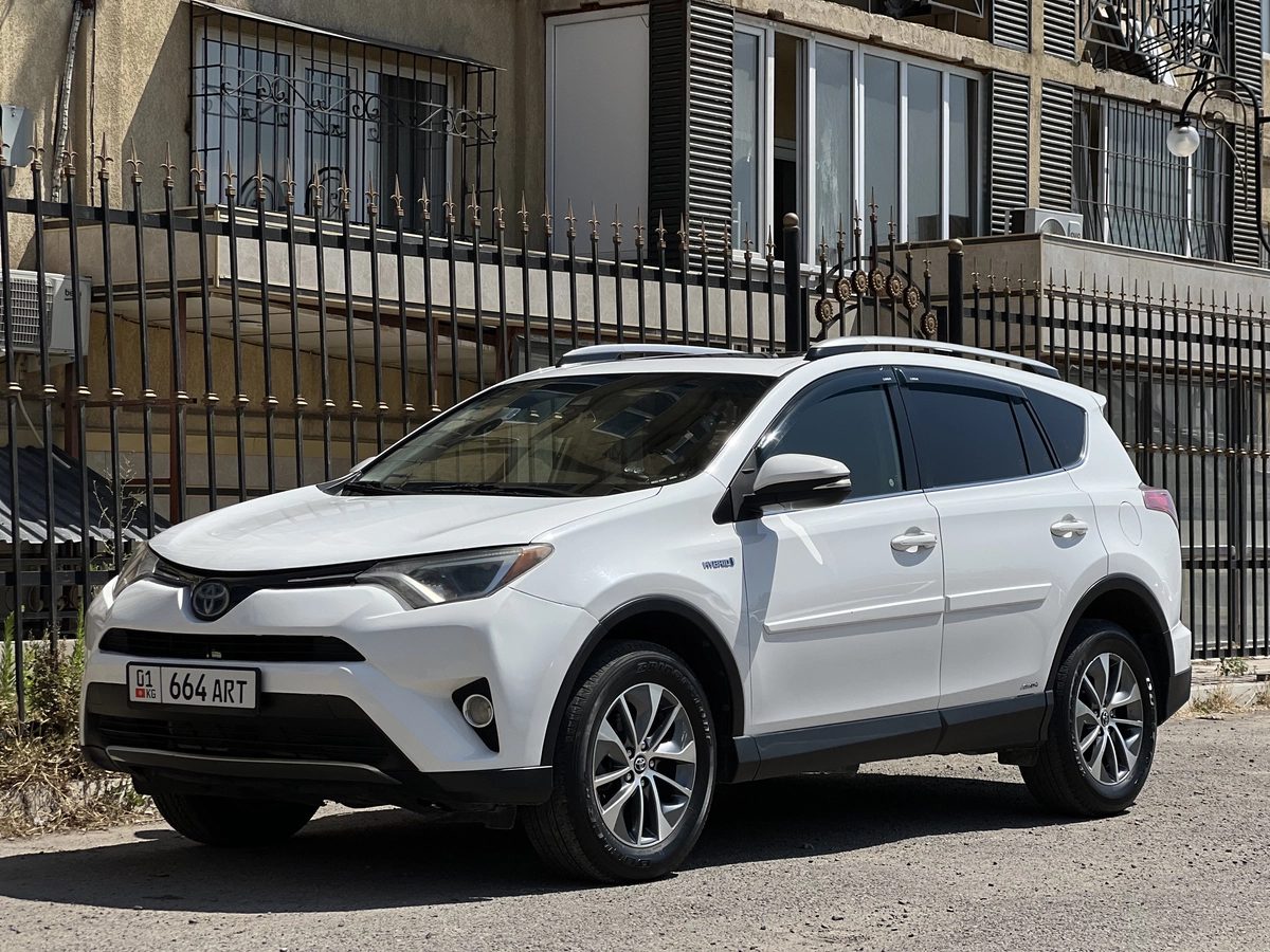 Toyota RAV4 IV (XA40) Рестайлинг 2017