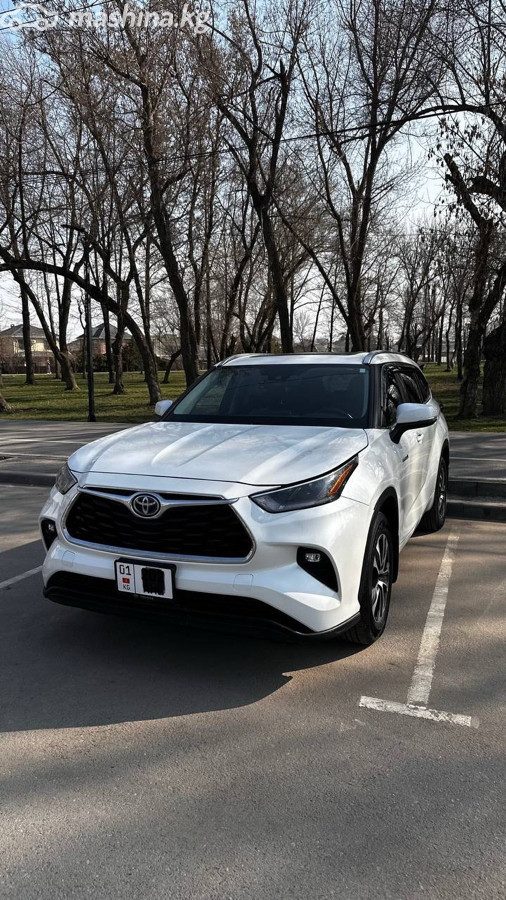Toyota Highlander IV (U70)