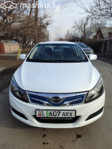 BYD E5