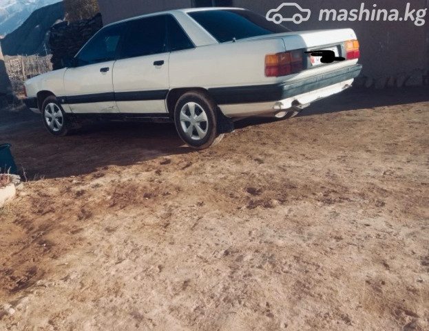 Audi 100