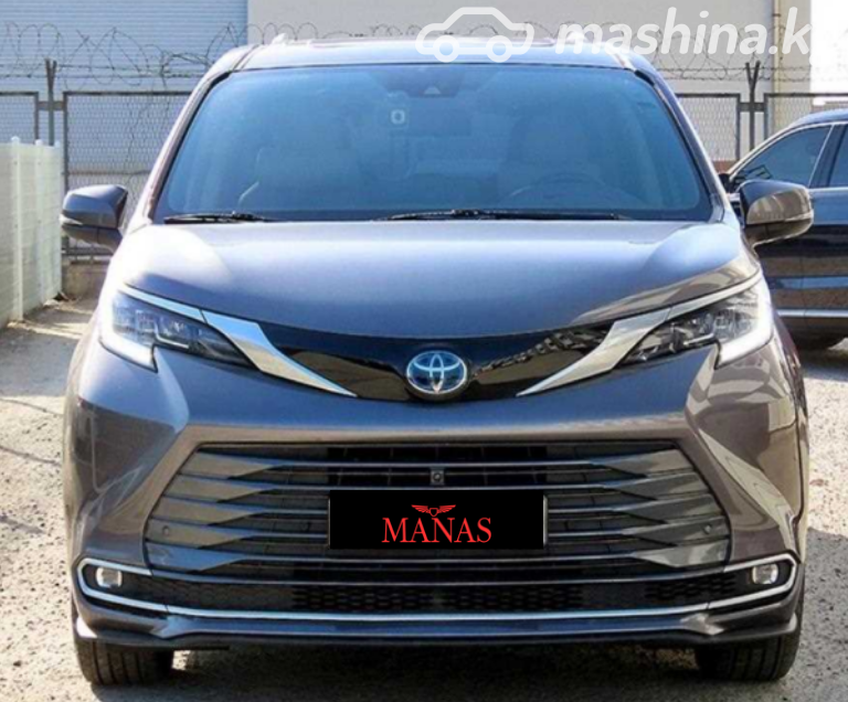Toyota Sienna IV