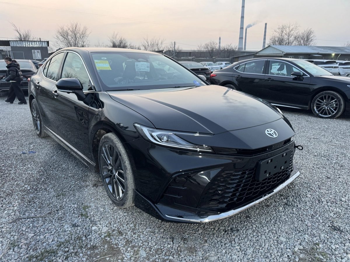 Toyota Camry IX (XV80) 2026