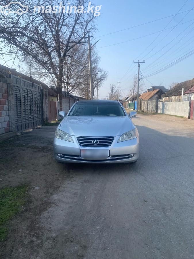 Lexus ES V