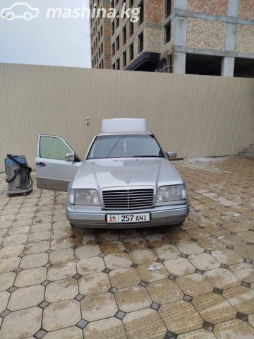 Mercedes-Benz W124