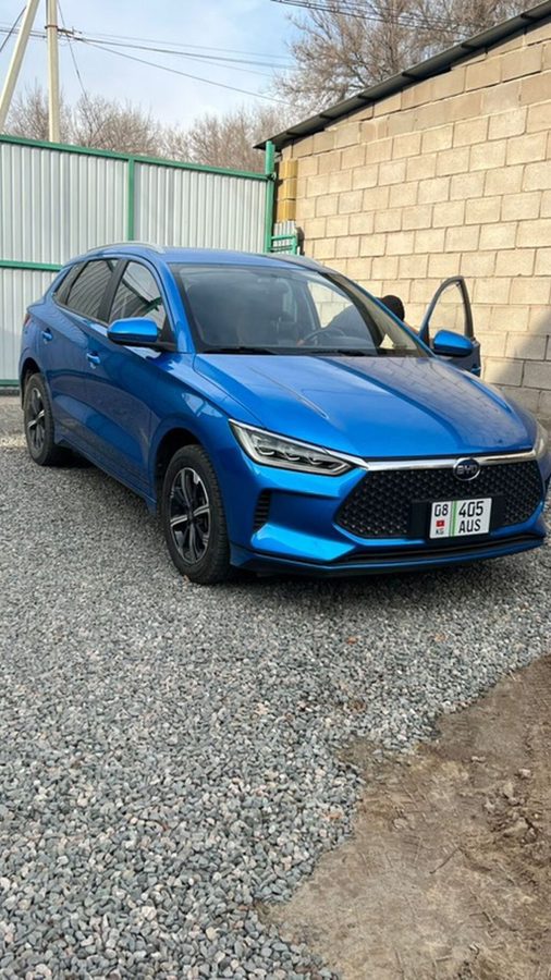 BYD E2