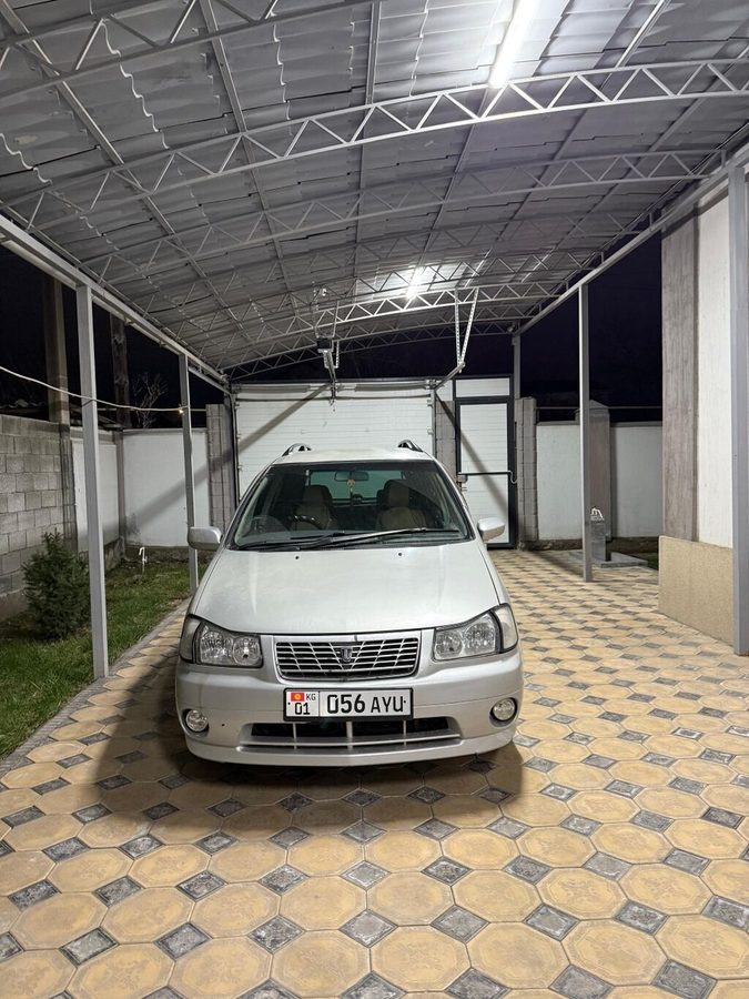 Nissan Liberty
