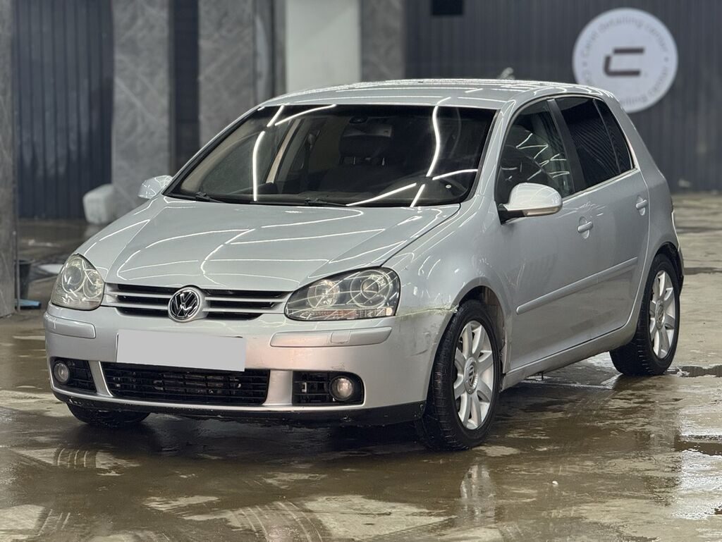 Volkswagen Golf V