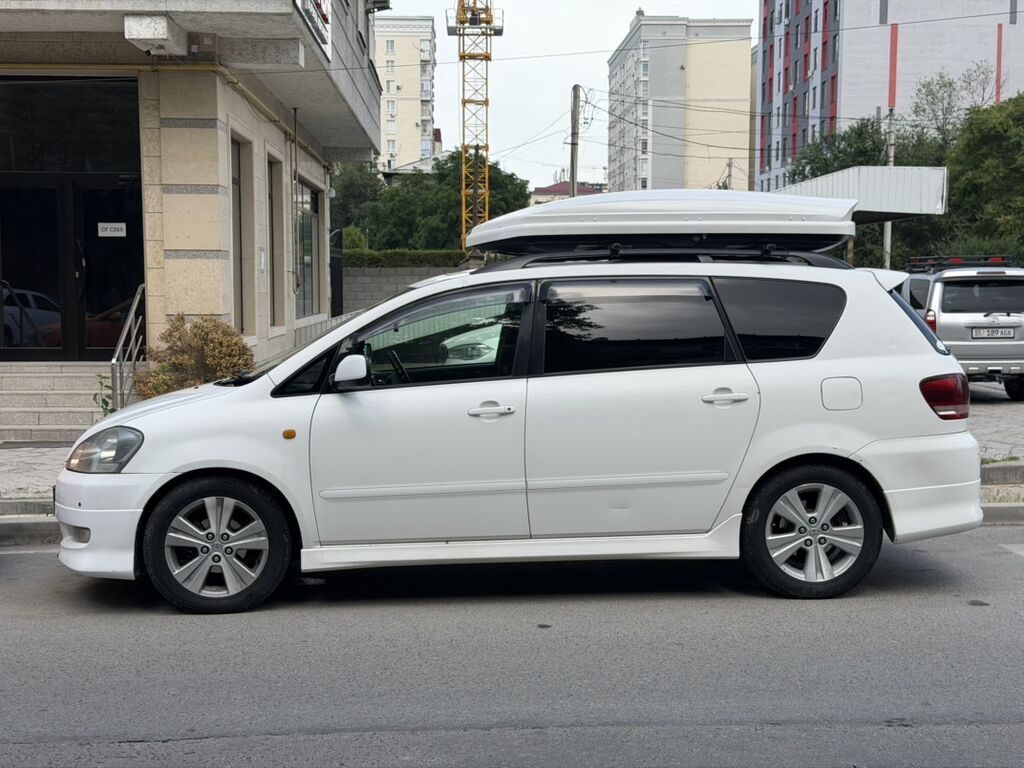 Toyota Ipsum