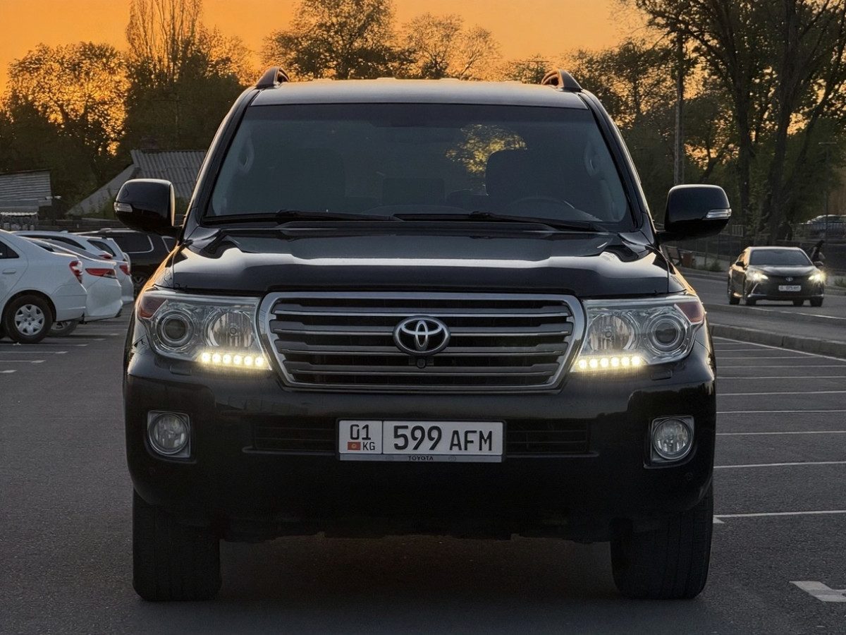 Toyota Land Cruiser 200 Series Рестайлинг 1 2012