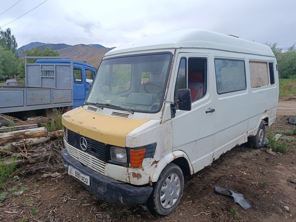 Mercedes-Benz T1