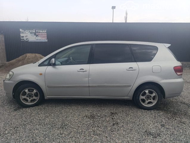 Toyota Ipsum