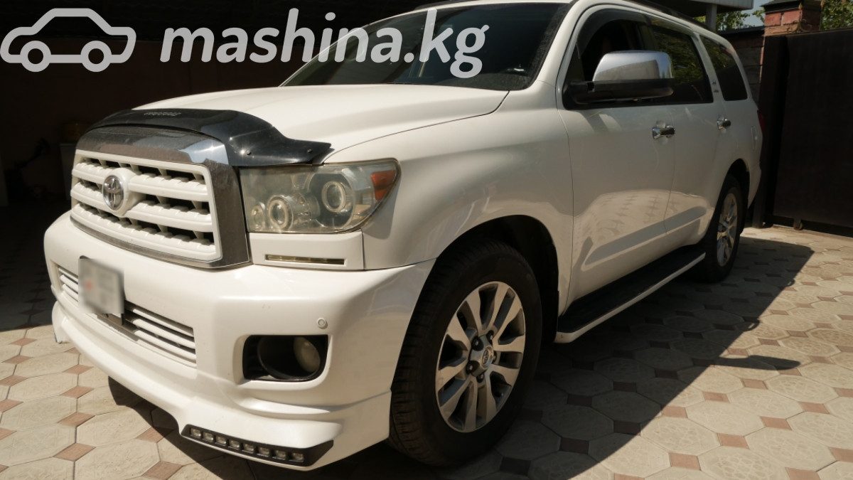 Toyota Sequoia II
