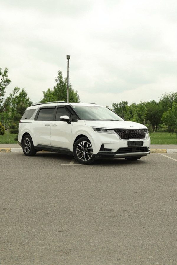 Kia Carnival IV