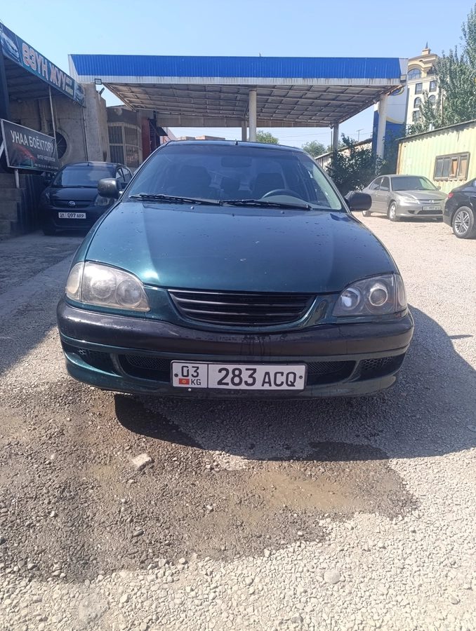 Toyota Avensis I 1999