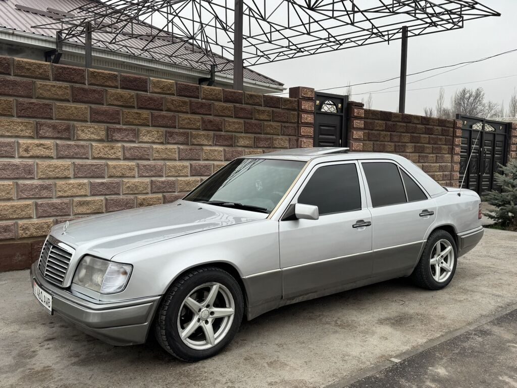 Mercedes-Benz W124