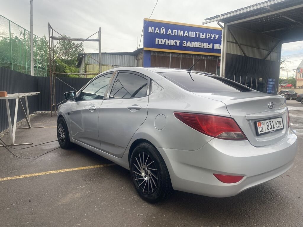 Hyundai Accent