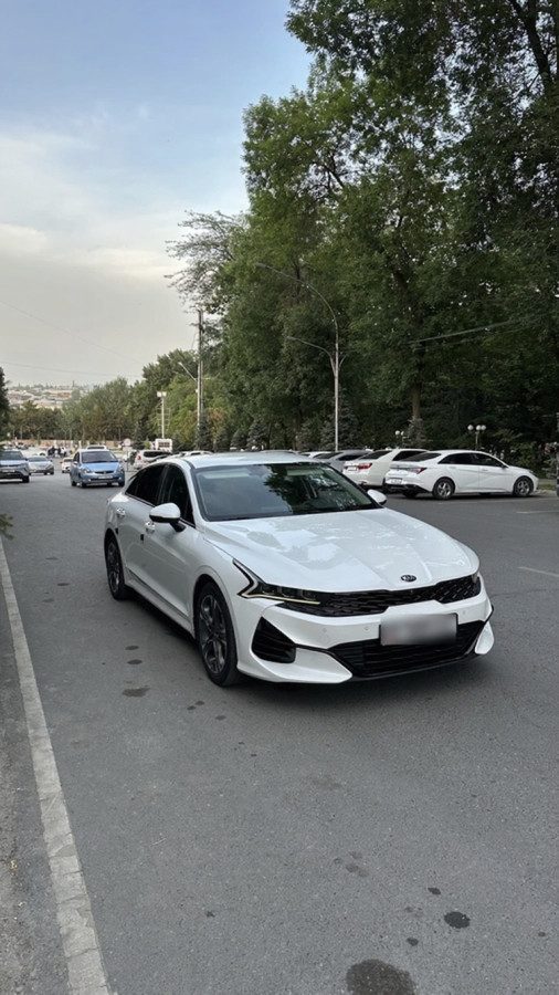 Kia K5 III 2019