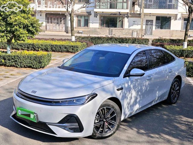 Geely Galaxy A7